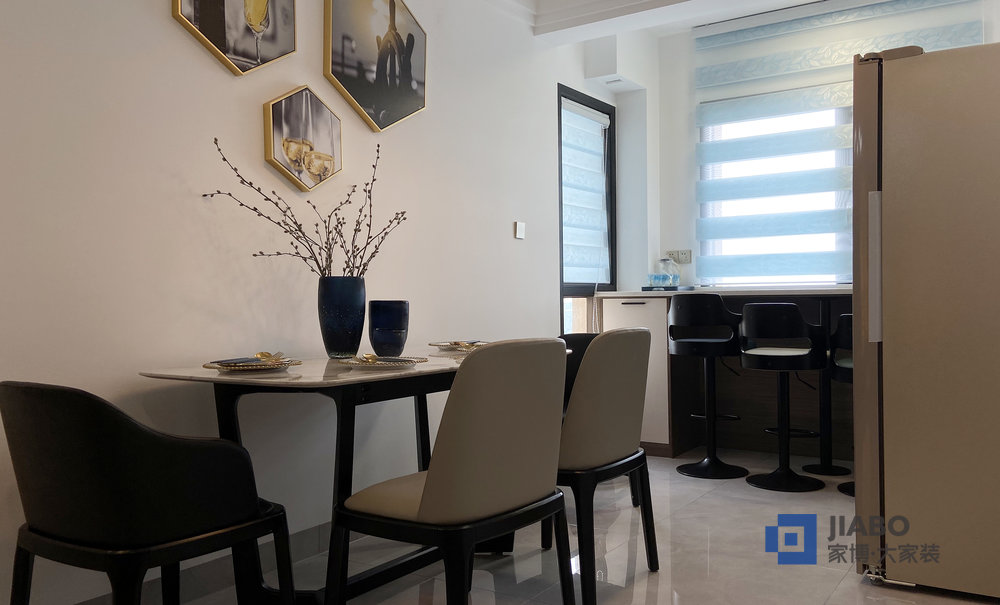逸都花園四室兩廳131㎡裝修效果圖 餐廳.jpg
