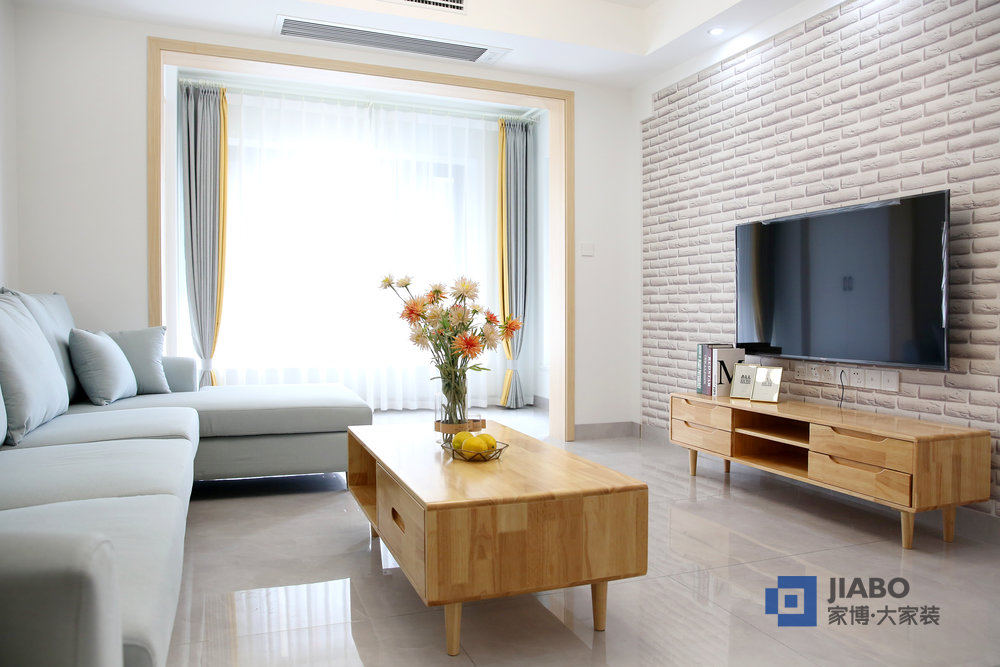 株洲誠(chéng)發(fā)錦城95㎡三室兩廳裝修樣板間 1客廳.jpg