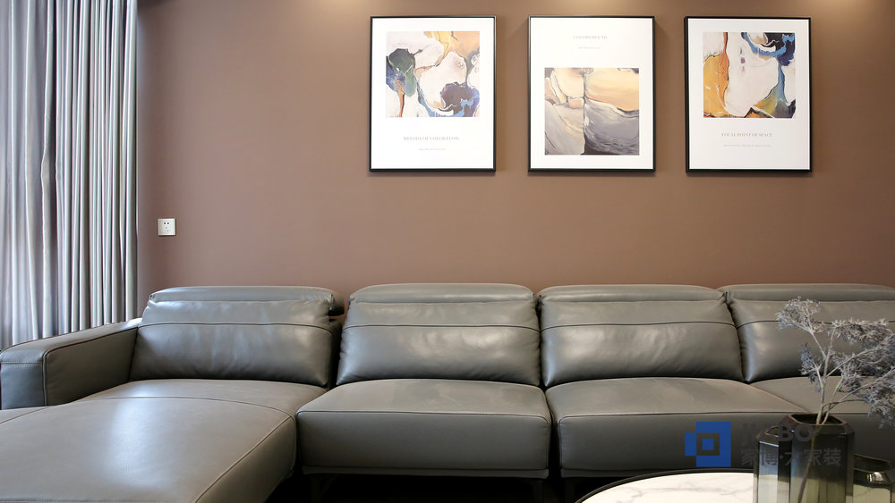 紫金華府裝修效果圖現(xiàn)代簡約風格設(shè)計案例 沙發(fā)背景墻.jpg